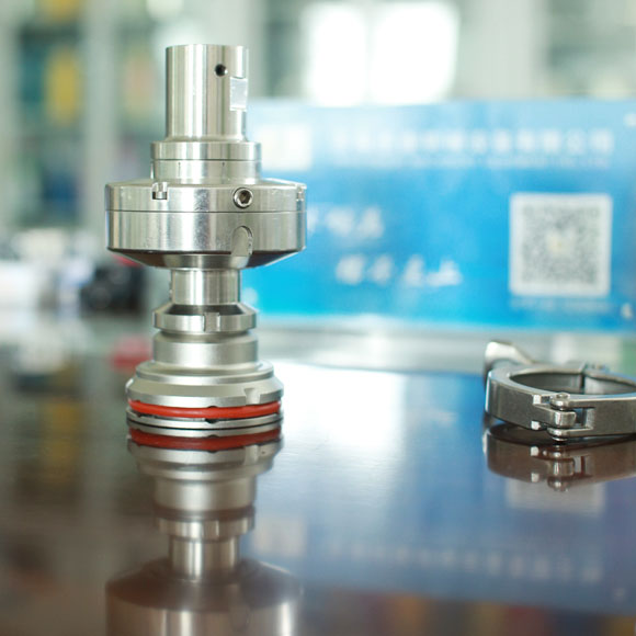 防滑马口铁盖旋盖装置